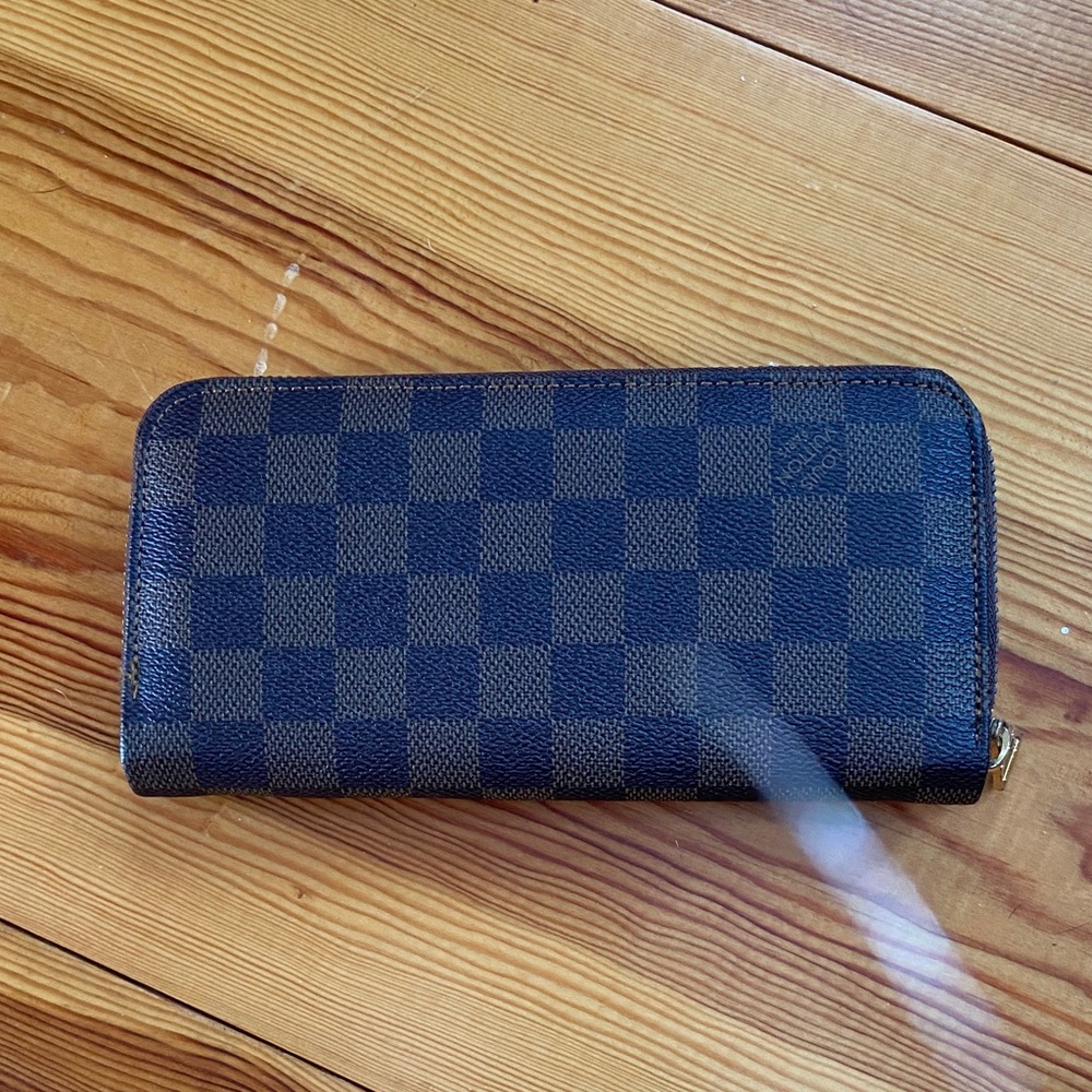 Checkered Zip Wallet